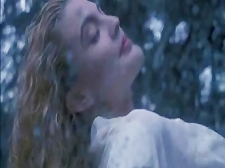Drew Barrymore – Poison Ivy